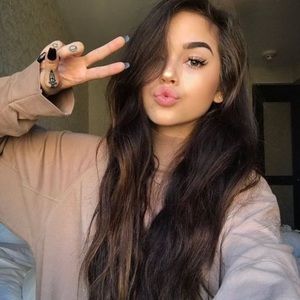 Meet your Posher, Abygail